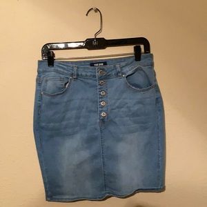 Denim skirt